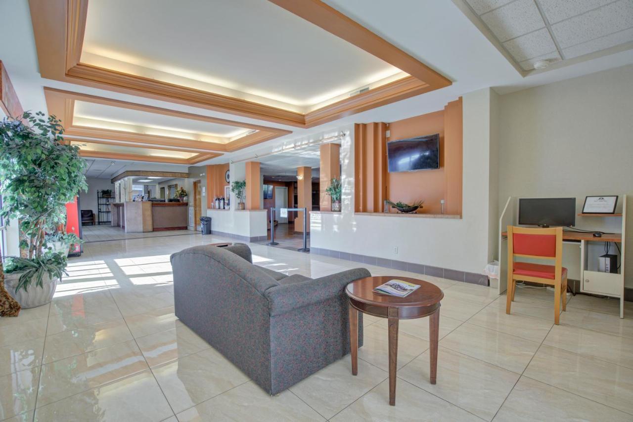 Americas Best Value Inn Laredo Esterno foto