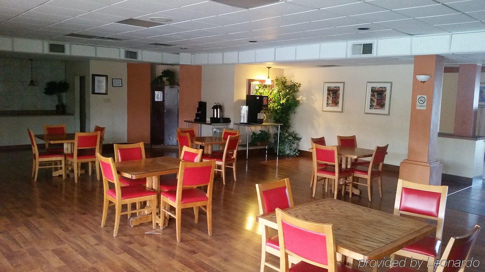 Americas Best Value Inn Laredo Esterno foto