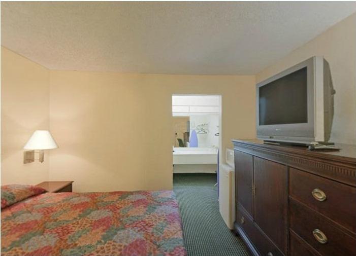 Americas Best Value Inn Laredo Esterno foto