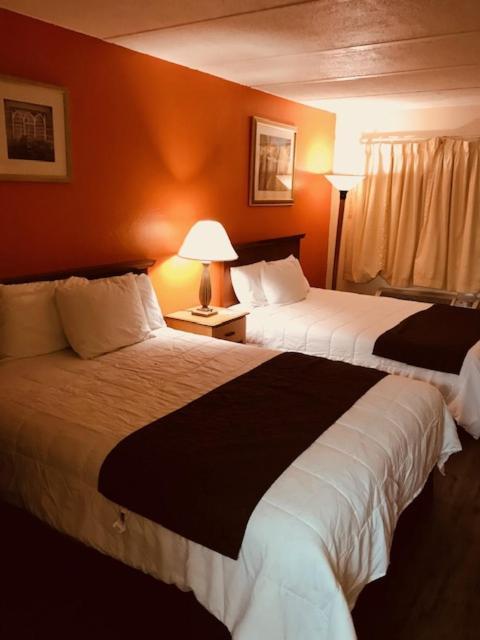 Americas Best Value Inn Laredo Esterno foto
